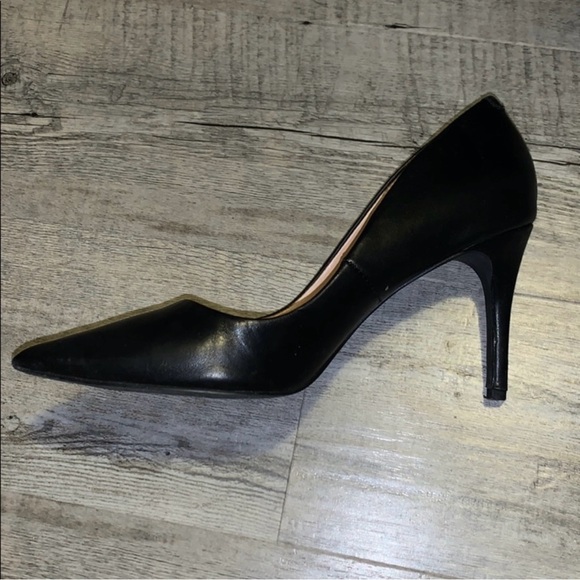 Steve Madden Leather Pointed Toe Black Pumps - Picture 6 of 6